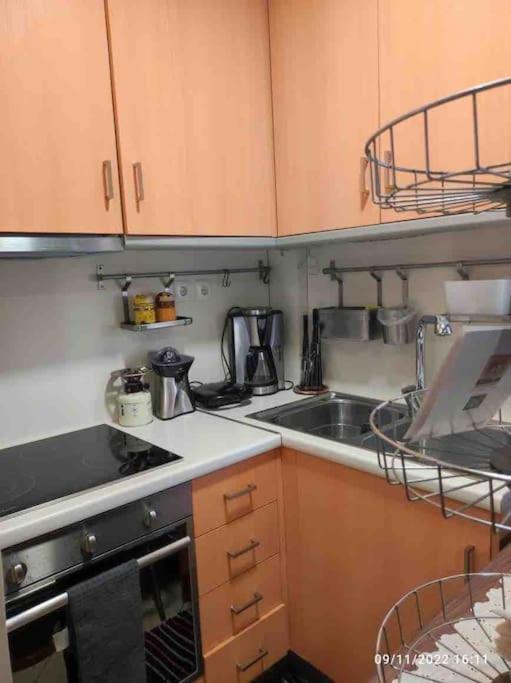 דירה Spacious Private Rooftop Studio, Mountain And Sea View