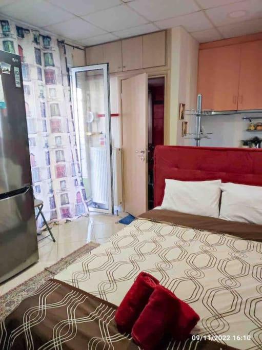 Spacious Private Rooftop Studio, Mountain And Sea View דירה *